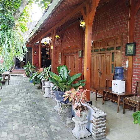 Dapur Ethnic Homestay บันตุล ภายนอก รูปภาพ
