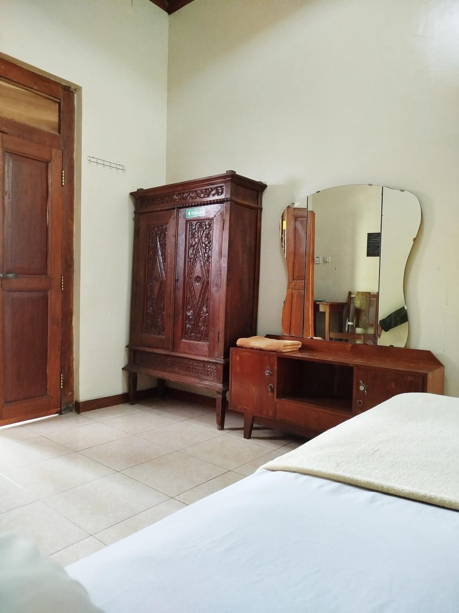 Dapur Ethnic Homestay บันตุล ภายนอก รูปภาพ
