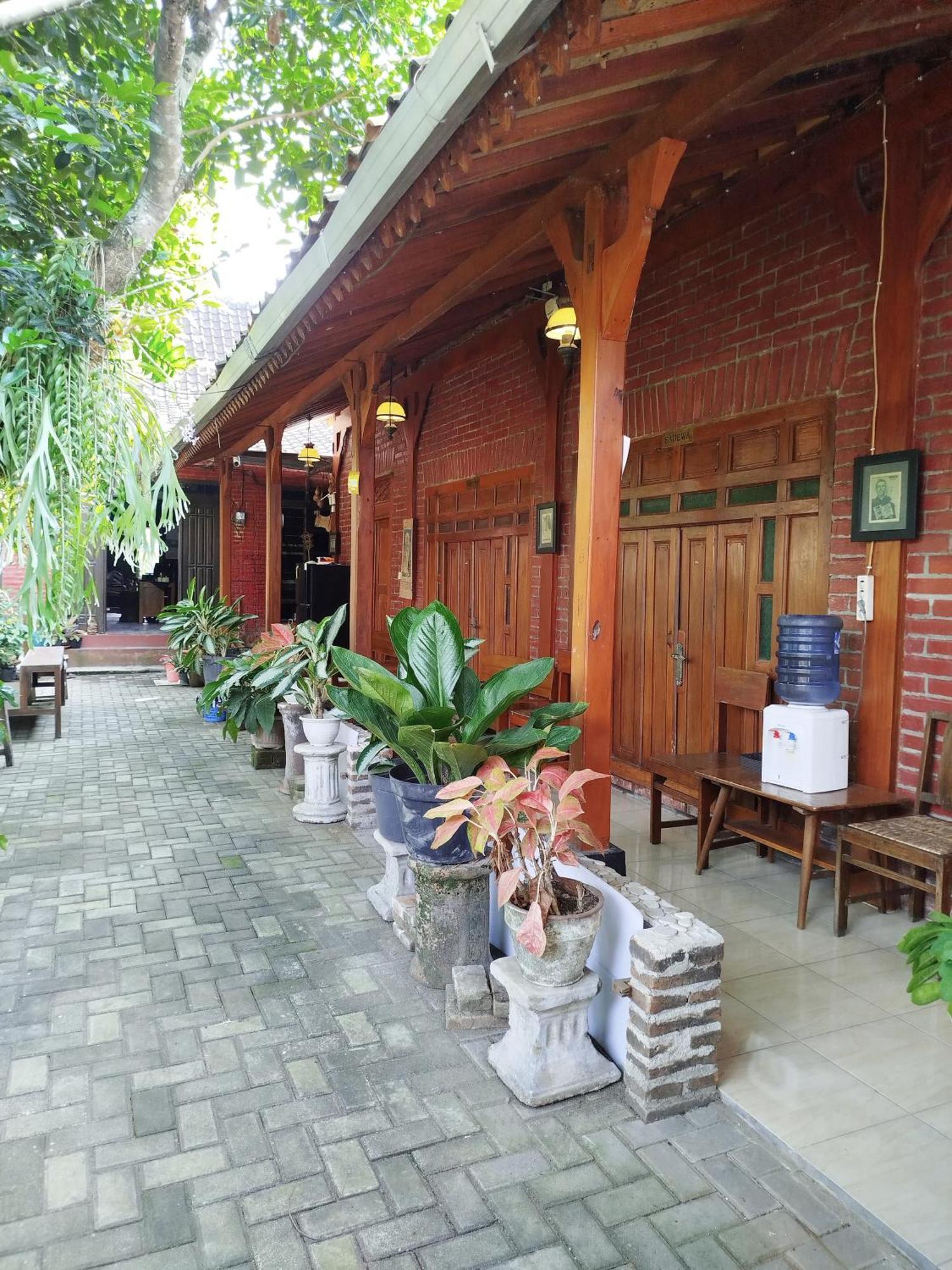 Dapur Ethnic Homestay บันตุล ภายนอก รูปภาพ